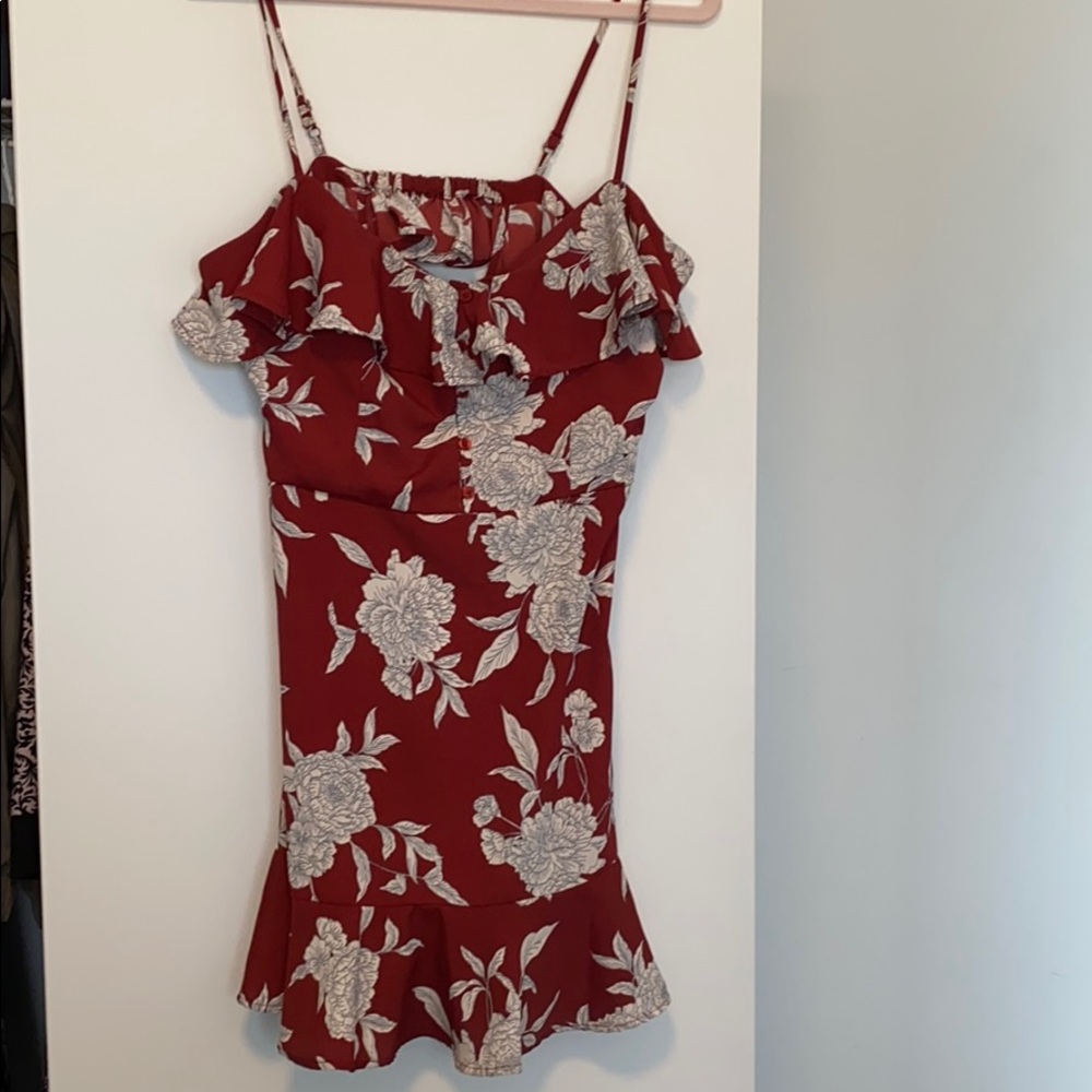 Adorable spaghetti straps dress